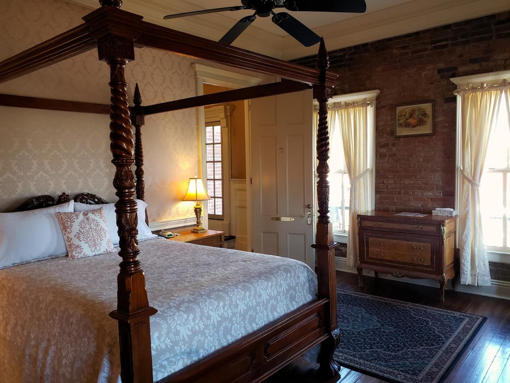 Iron Horse Hotel Blackwater Kültér fotó