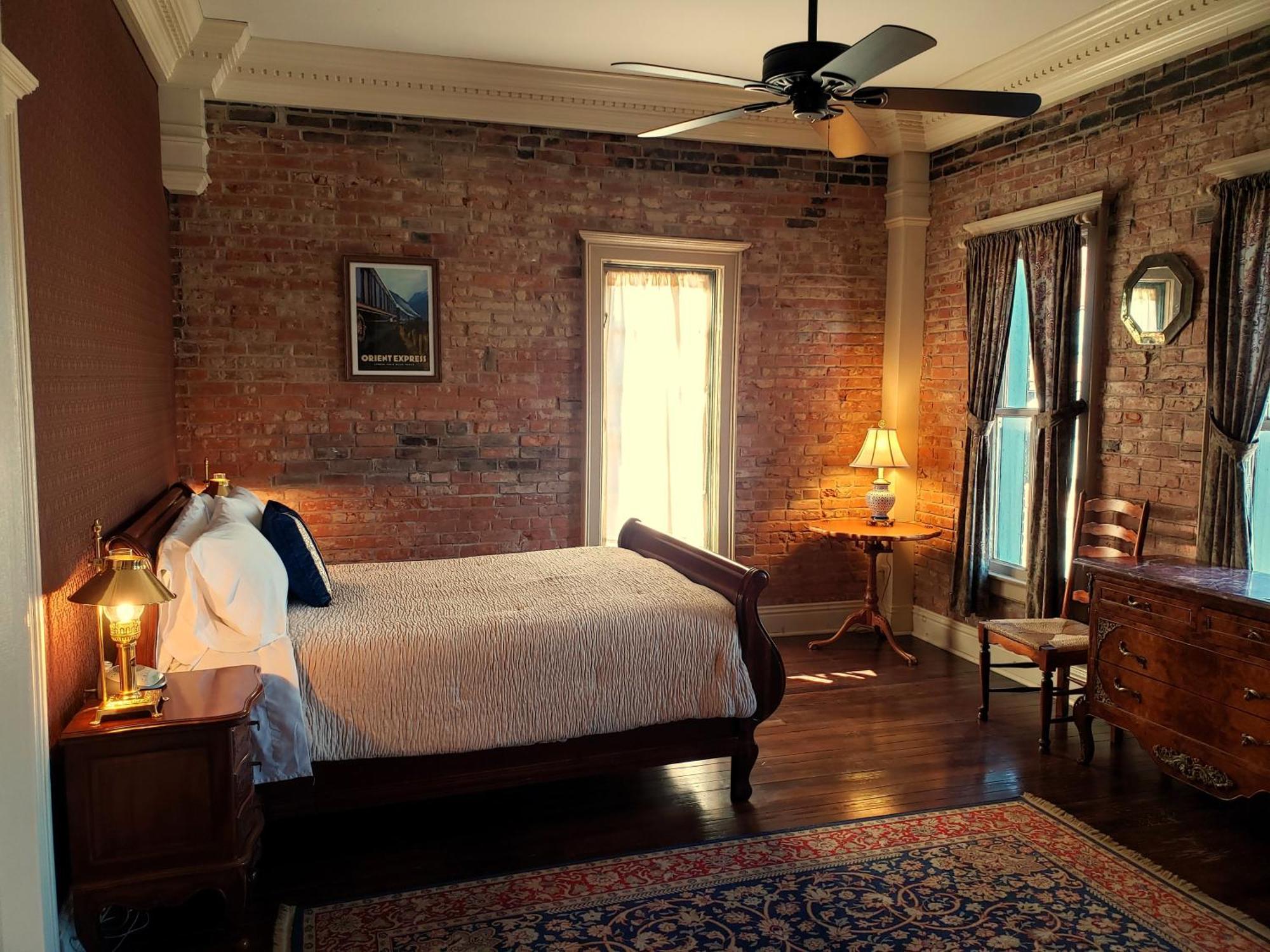 Iron Horse Hotel Blackwater Kültér fotó