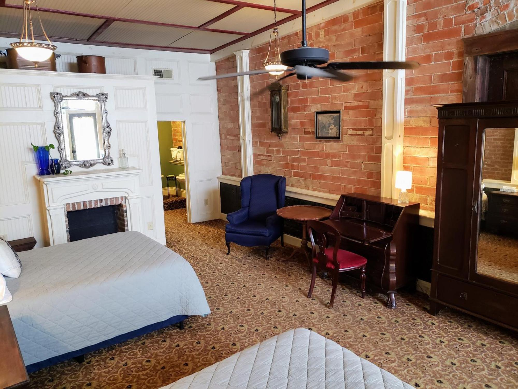 Iron Horse Hotel Blackwater Kültér fotó